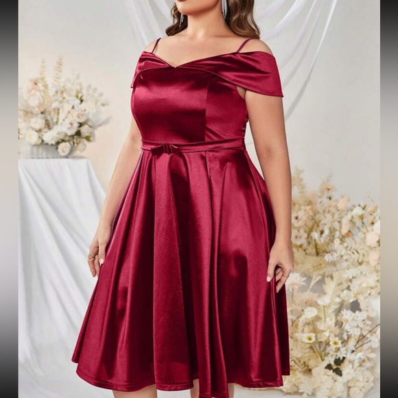 Luxe cold shoulder party formal satin dress - Picture 10 of 10